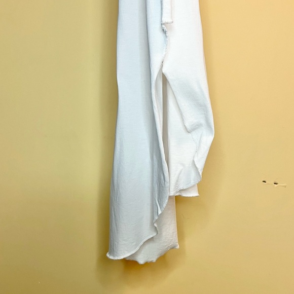 Free Label Jaimee T-Shirt - Picture 4 of 5